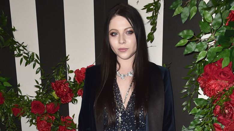 La actriz Michelle Trachtenberg asiste al evento Land of distraction Launch en Chateau Marmont, el 30 de noviembre de 2017 en Los Ángeles, California.