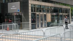 La entrada de ICE en el Tribunal de Inmigración de Federal Plaza, el 8 de mayo de 2025 en la ciudad de Nueva York.