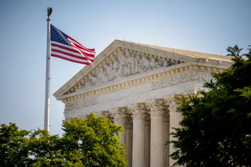La Corte Suprema bloquea plan de Trump para restringir el voto por correo en 2026