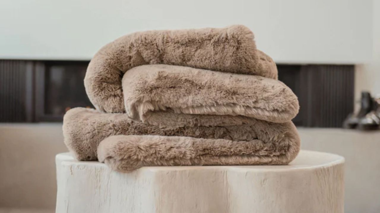 cozy earth cuddle blanket cnnu.jpg