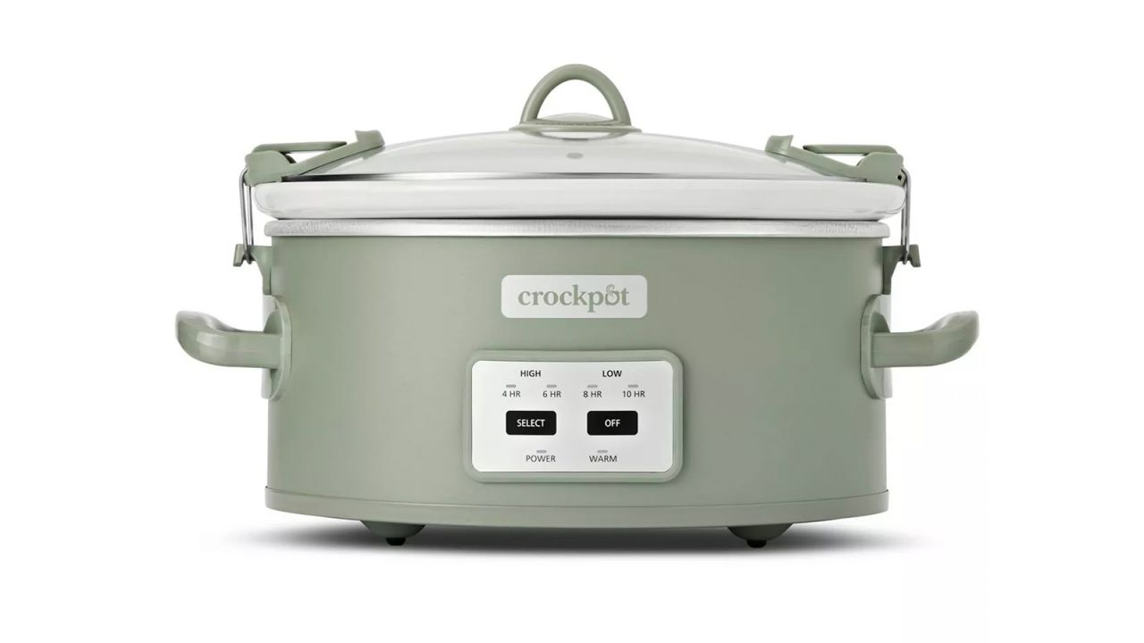 Crock-Pot 6-Quart Cook and Carry Programmable Slow Cooker cnnu.jpg