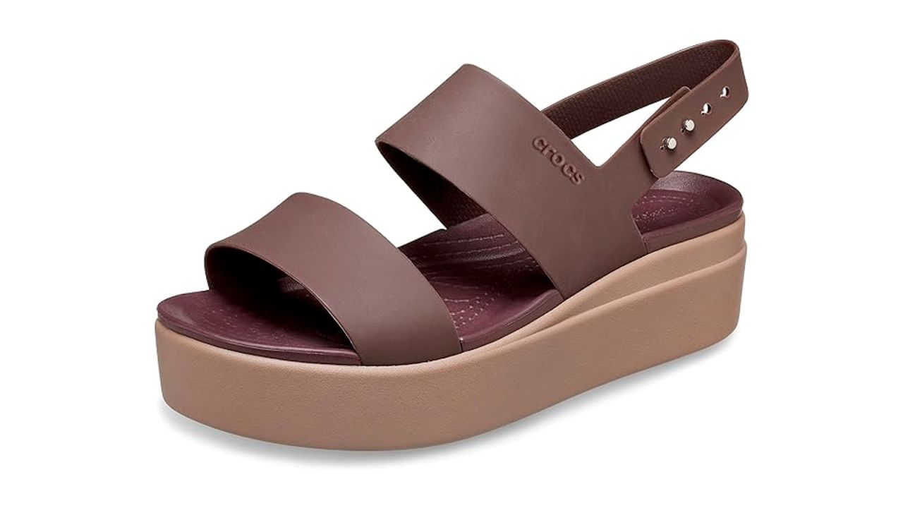 crocs brooklyn wedge cnnu.jpg