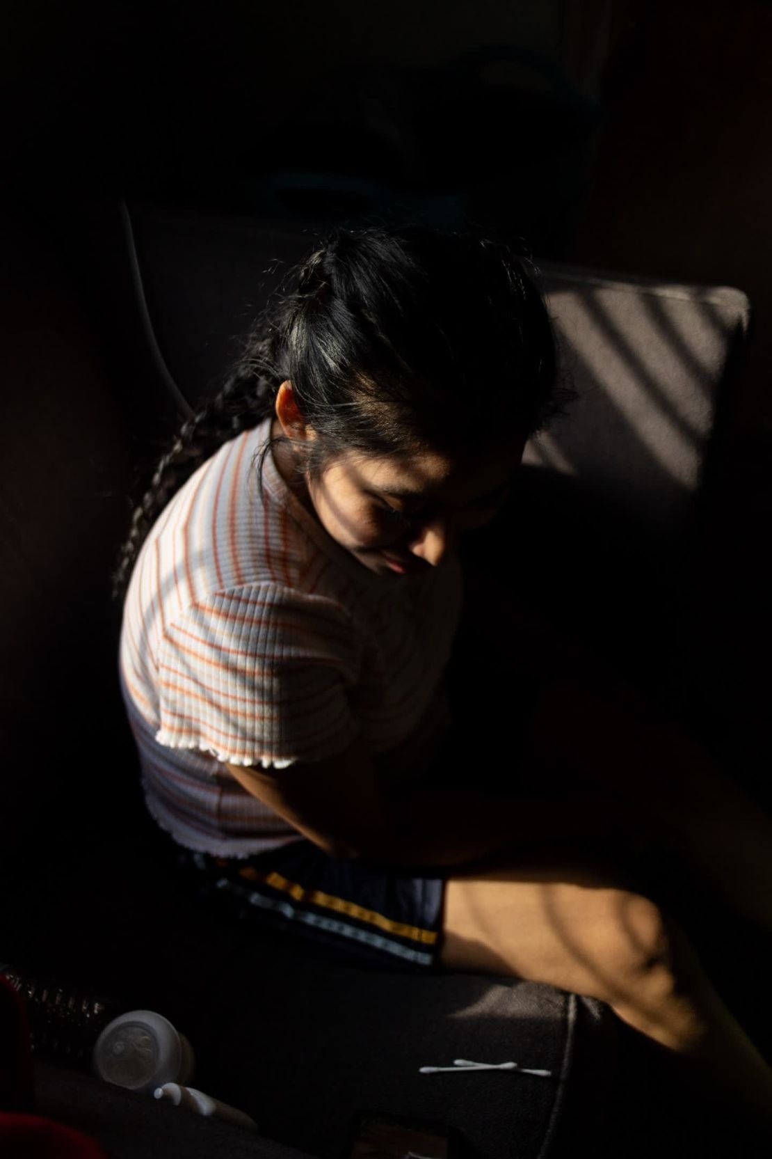 N tuvo que afrontar no solo el estrés de las responsabilidades laborales y el embarazo adolescente, sino también la depresión posparto. Y aun así, dice: «Me encanta ser mamá».
