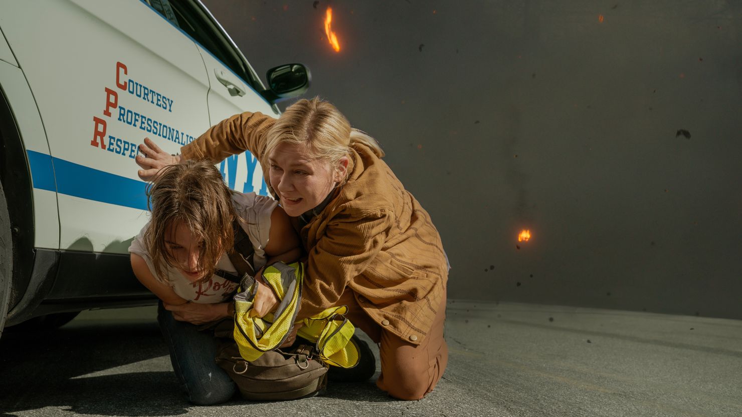Kirsten Dunst and Cailee Spaeny star in Alex Garland's "Civil War."