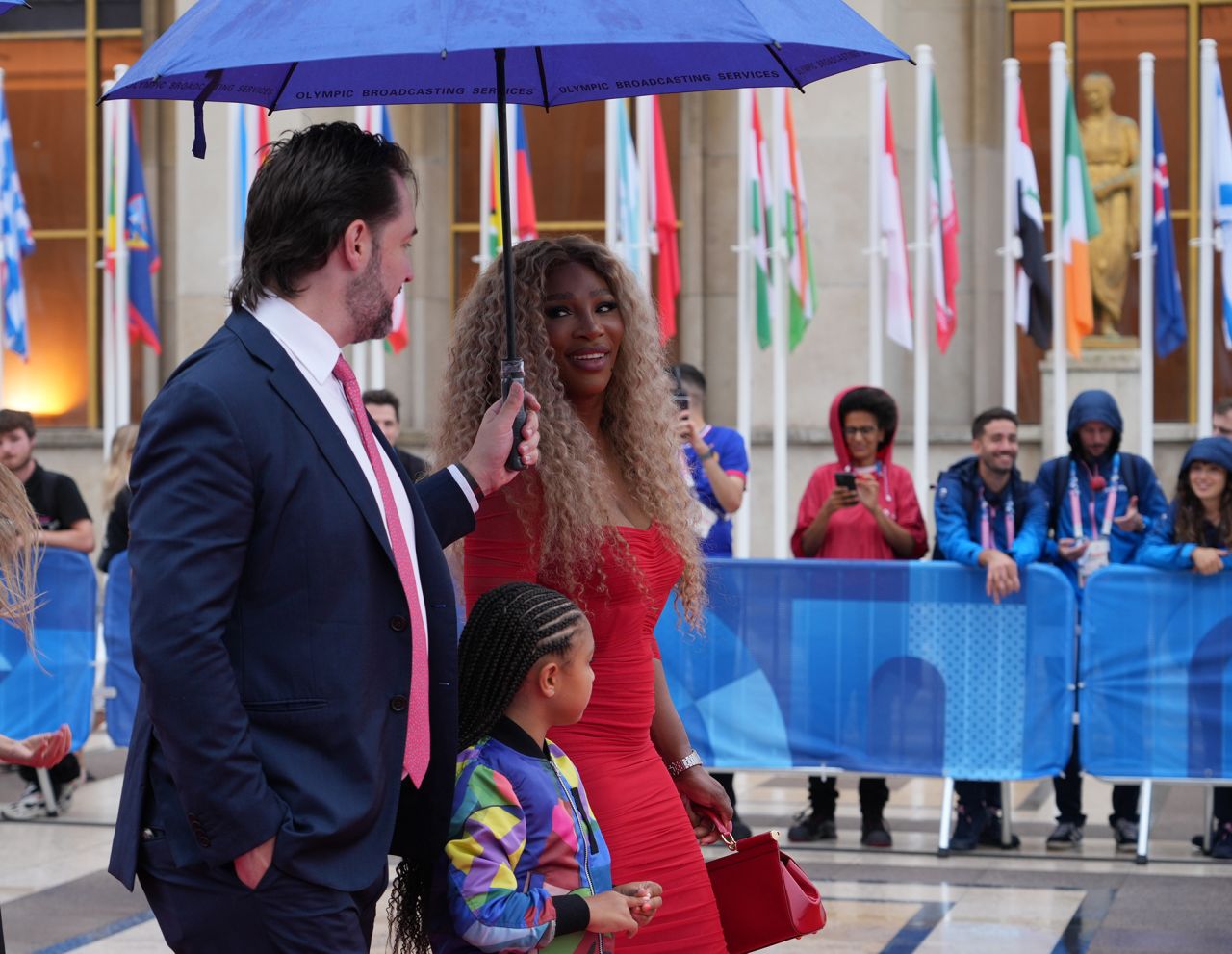 Serena Williams arrives on the red carpet before the opening ceremony.