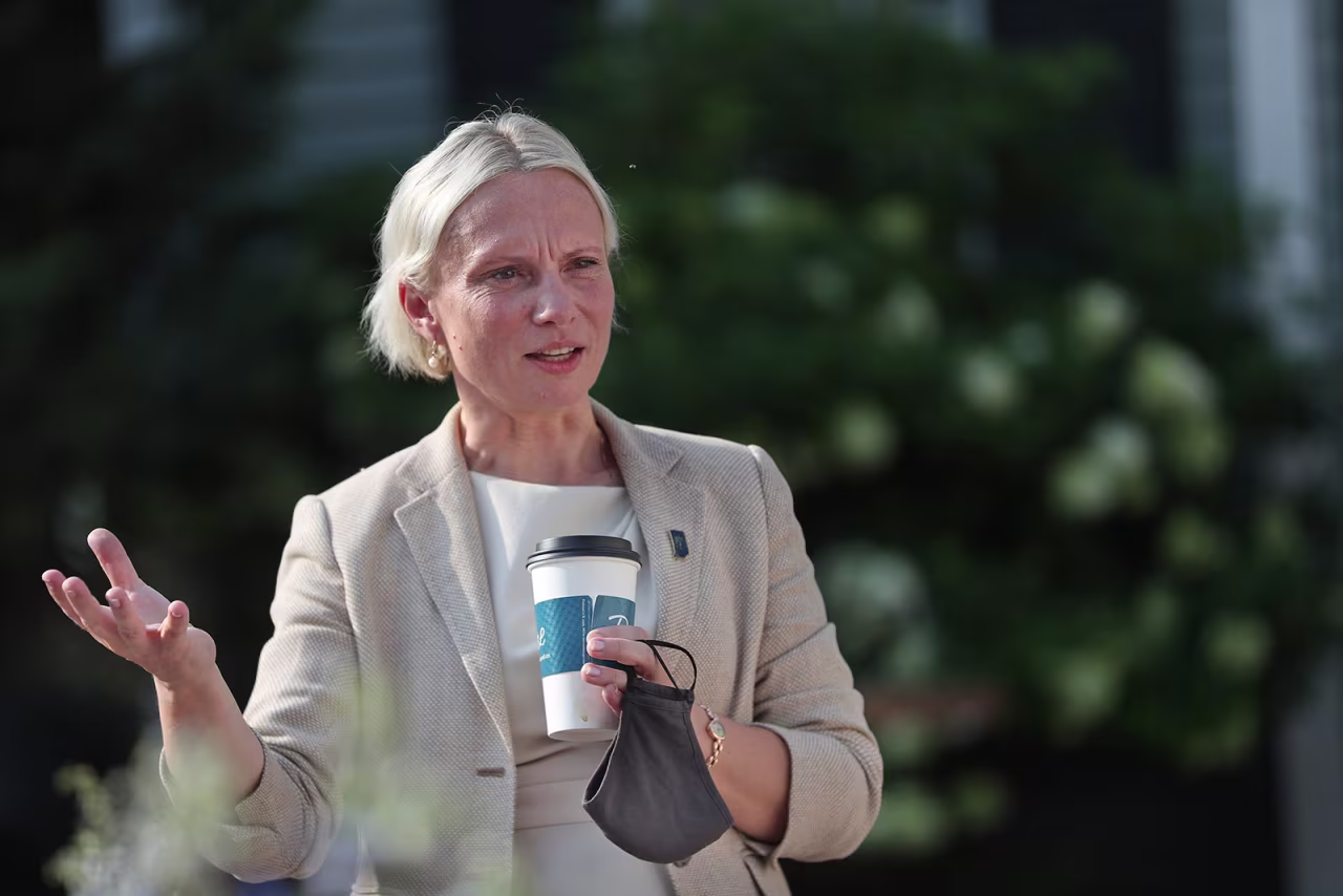 Republican candidate for Indiana's 5th Congressional District Victoria Spartz talks with women at a fundraiser coffee in Carmel, Tuesday, August 25.