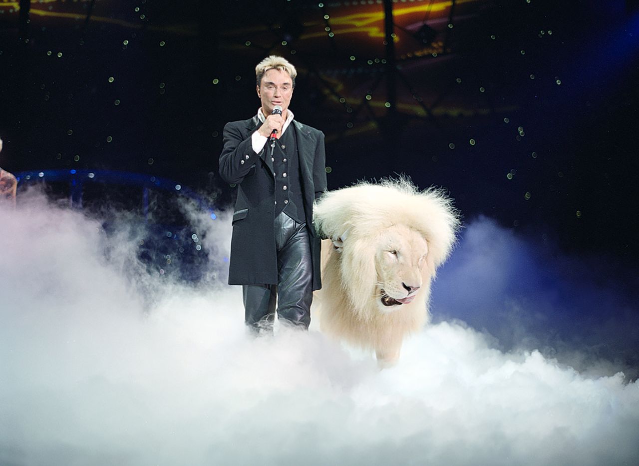 Roy Horn, of the illusionist pair Siegfried and Roy, at the Mirage Hotel in Las Vegas, Nevada, in 2003. 