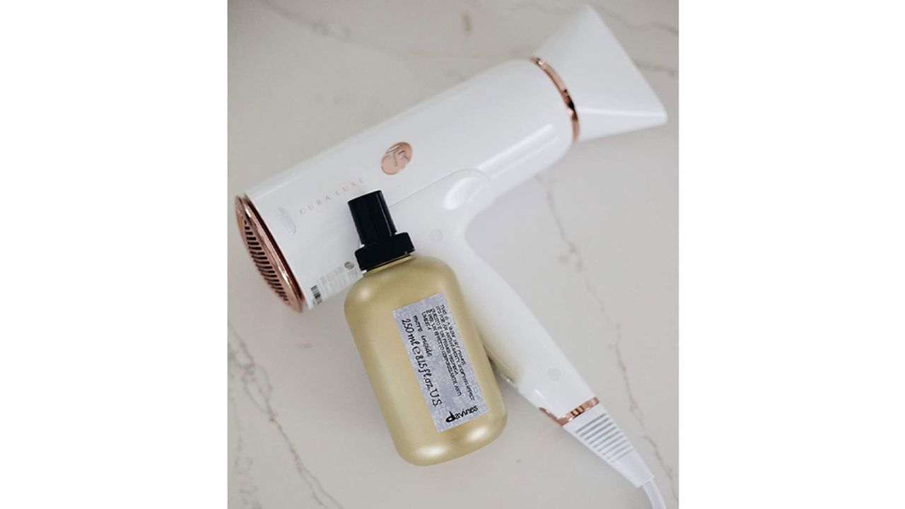 davines-this-is-a-blow-dry-primer.jpg