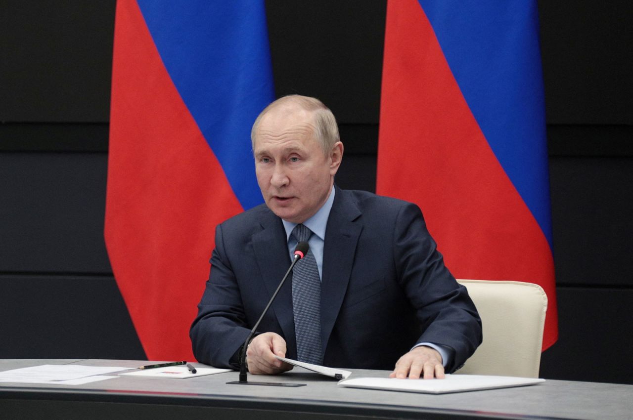 Russian President Vladimir Putin meets with defense industry officials in Tula, Russia, on December 23.