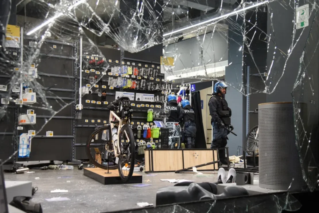Autoridades francesas estudian imponer toques de queda tras un fi - Foro General de Viajes