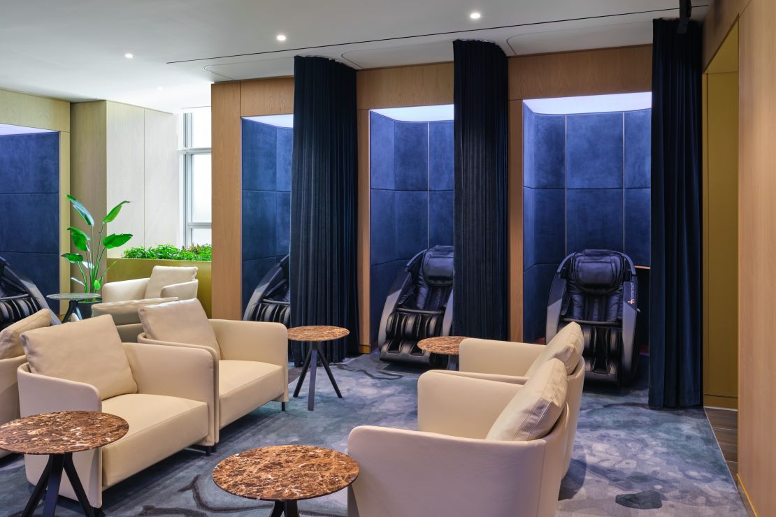 A photo of the wellness room and spa at the Delta One Lounge