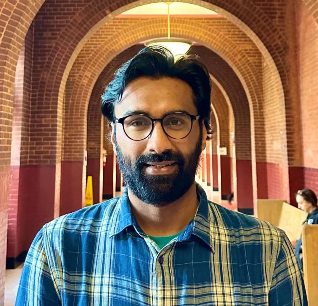 Badar Khan Suri, investigador postdoctoral de la Universidad de Georgetown, ha sido detenido por el Departamento de Seguridad Nacional.