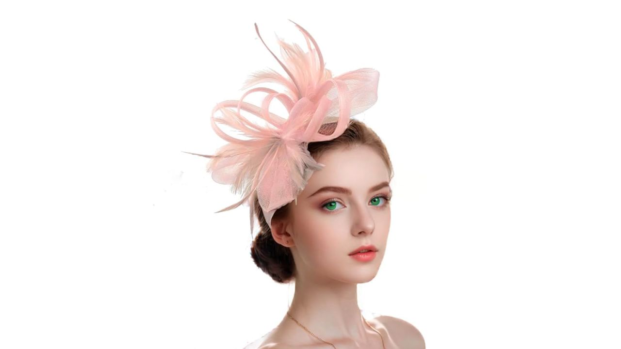 Derby Fascinator.jpg