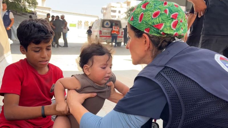 Why are hundreds of thousands unable to leave Gaza City?
