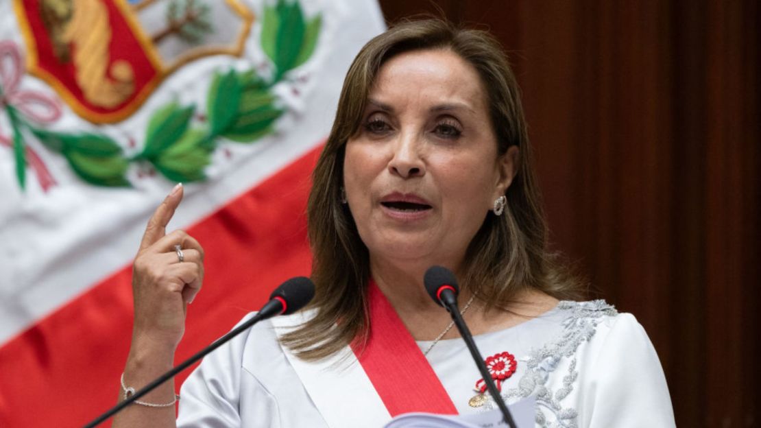 La presidenta de Perú, Dina Boluarte, pronuncia su discurso a la nación en el Día de la Independencia en el Congreso Nacional en Lima el 28 de julio de 2024.