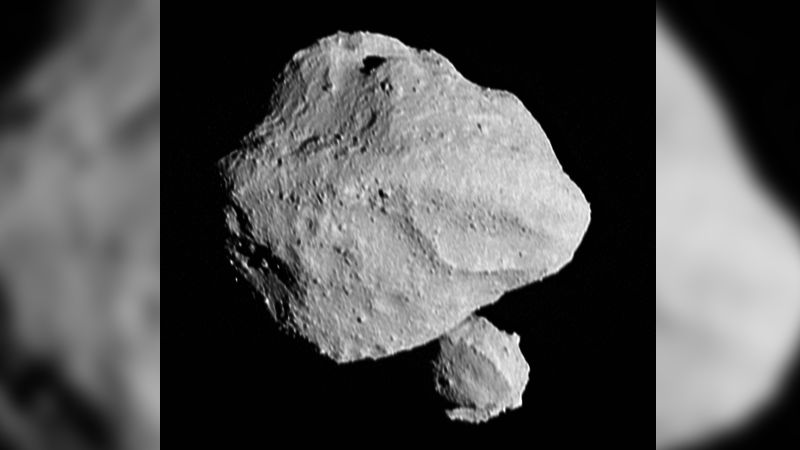 NASA misija užfiksuoja stebinančios asteroidų poros vaizdą