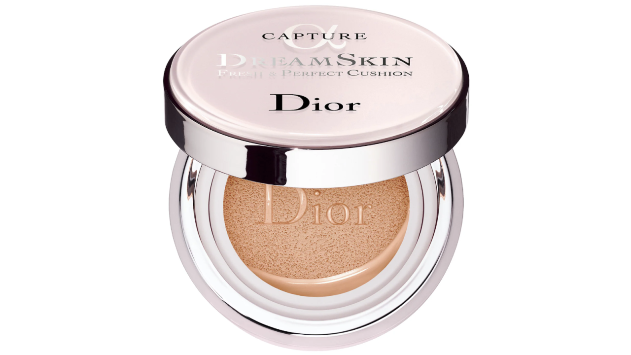 Dior Dreamskin Fresh & Perfect Face Cushion SPF 50