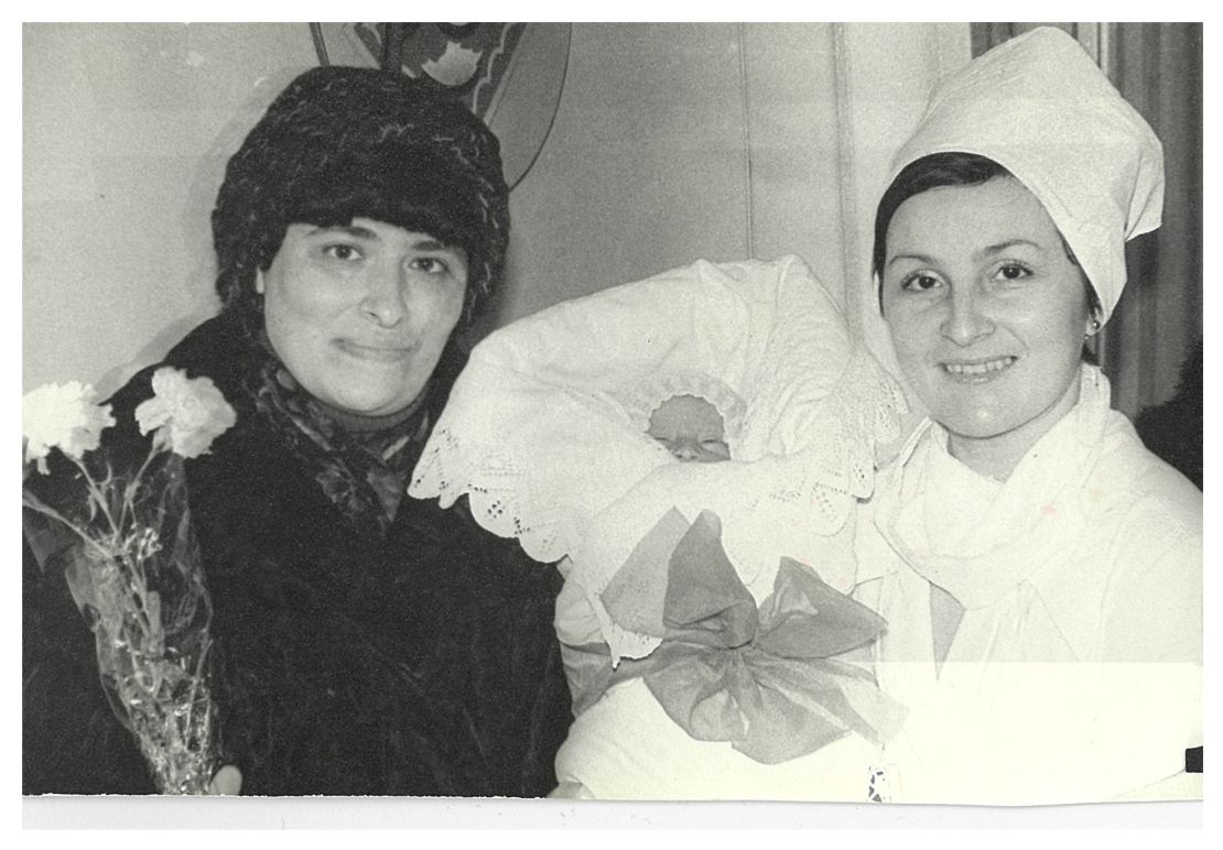 Svetlana Golinkin, newborn Lev Golinkin, and maternity ward staff, Kharkov (now called Kharkiv), USSR, March 2, 1980.