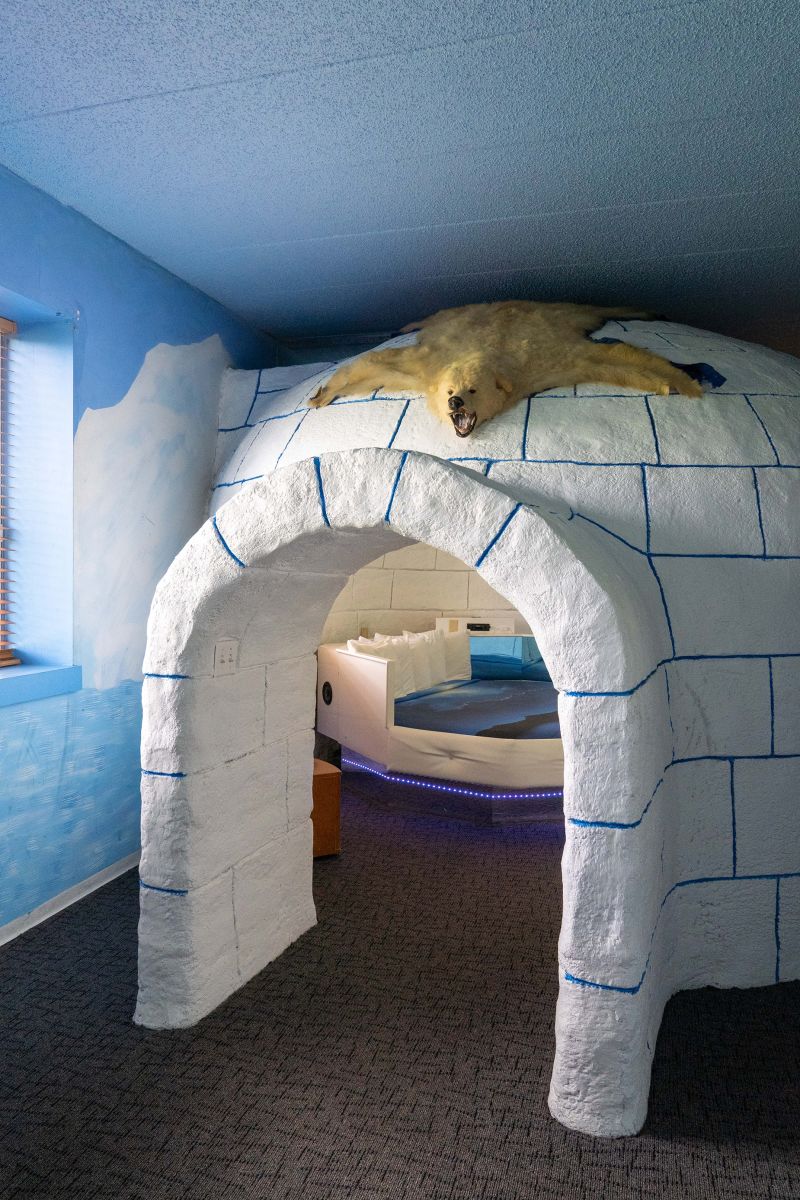 Romance and Luxury: Exploring the World of Adults-Only Hotels in America