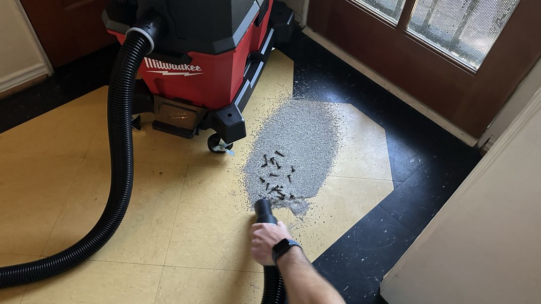 To assess dry performance, a mix of kitty litter and metal screws gave us an idea of how the vacuums handled fine dust and heavy debris.