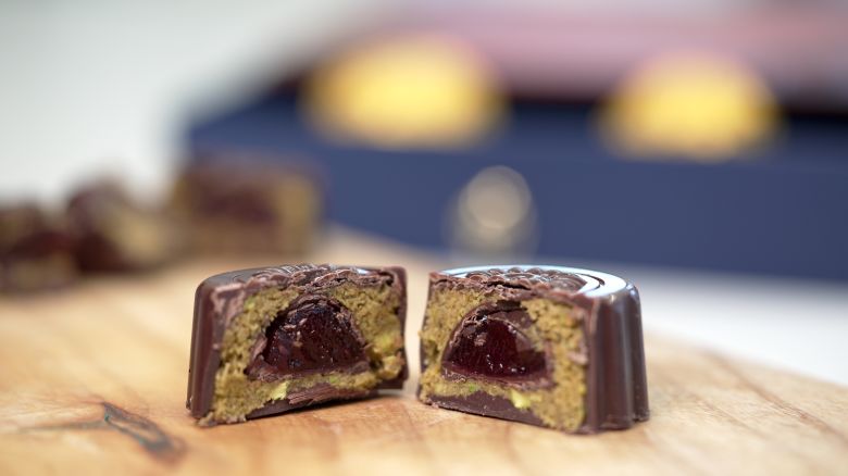 Conspiracy Chocolate's "Dubai chocolate" mooncake