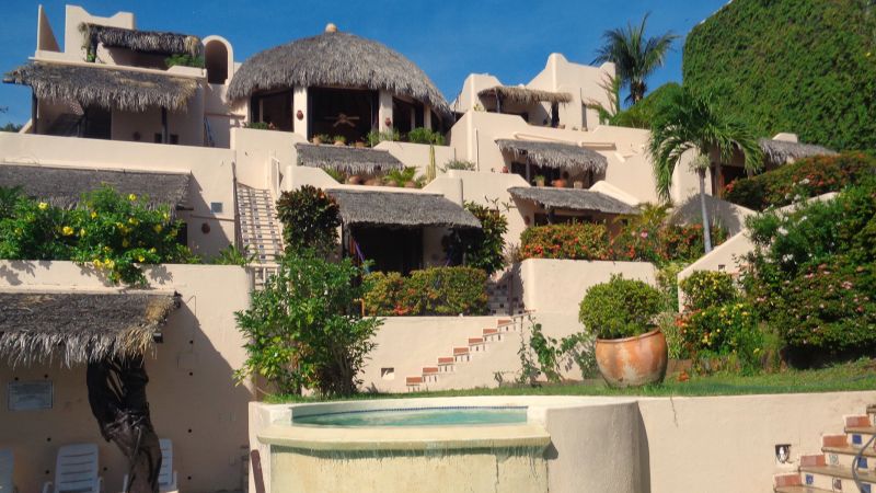 This couple moved to Mexico and opened up a bed and breakfast | CNN