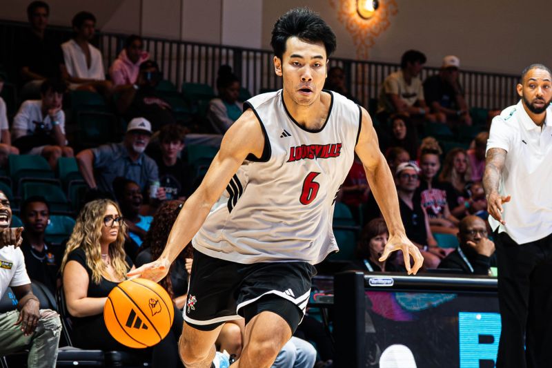 cnn.com - Fred He - The Chinese mavericks looking to buck the trends in American college basketball