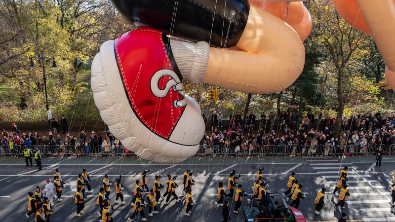 For over 25 years, this photographer had a window-side seat at the Macy’s Parade