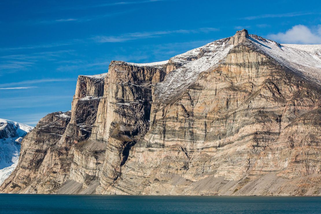  Baffin Island is home to mountains and steep cliffs.