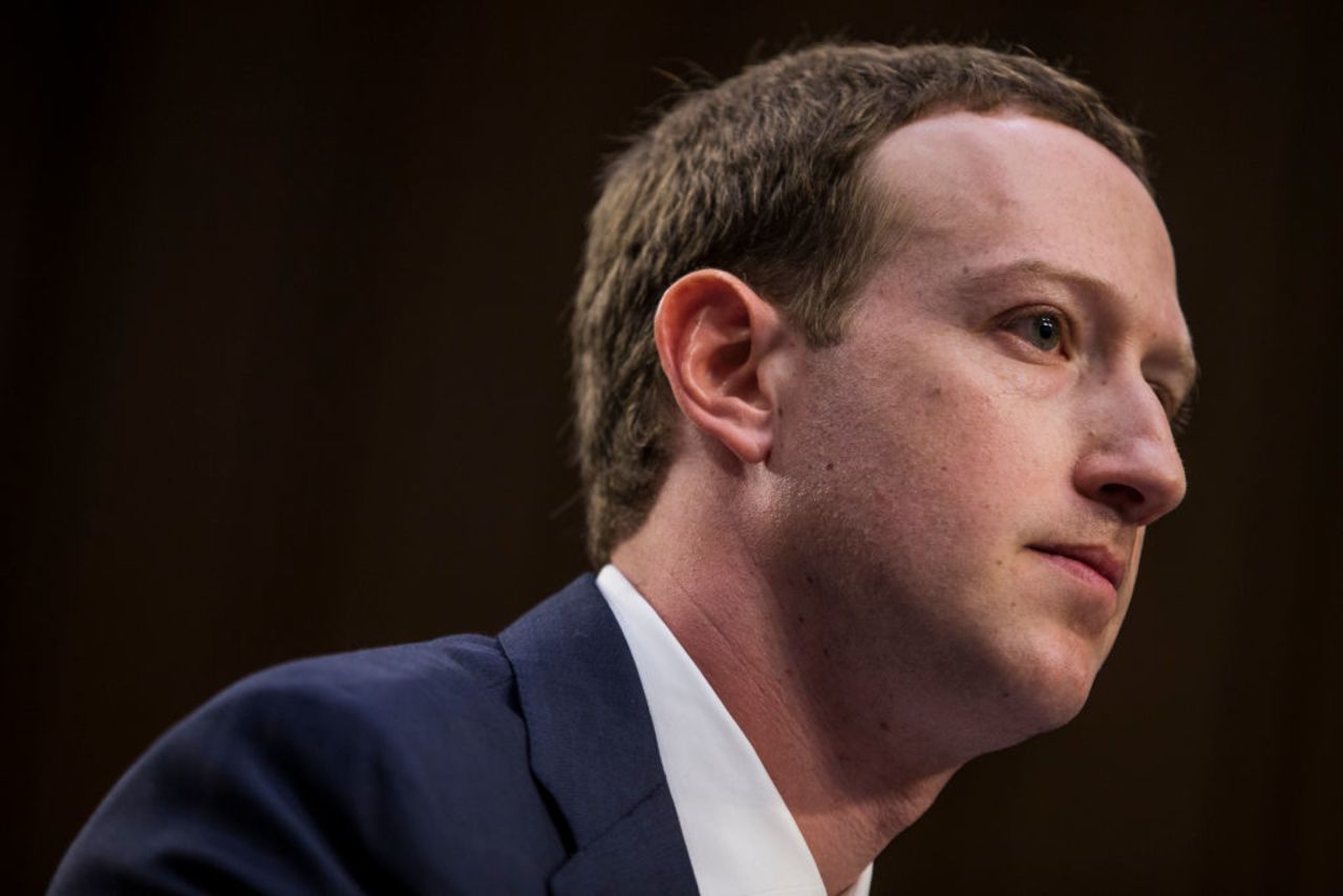 Состояние марка цукерберга. Mark Elliot Zuckerberg. Mark Zuckerberg Forbes.