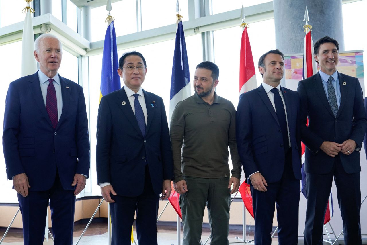 World leaders pose for a photo with Ukrainian President Volodymyr?Zelensky before a working session during the G7 Summit in Hiroshima on Sunday.