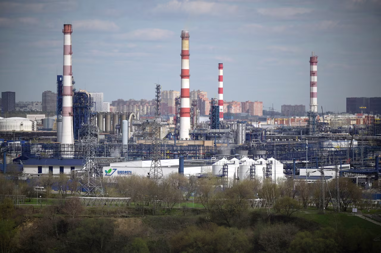 The Russian oil producer Gazprom Neft's Moscow oil refinery on the south-eastern outskirts of Moscow, Russia, on April 28, 2022. 