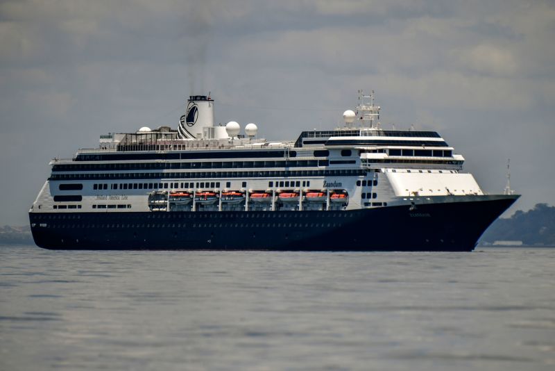 zaandam cruise ship