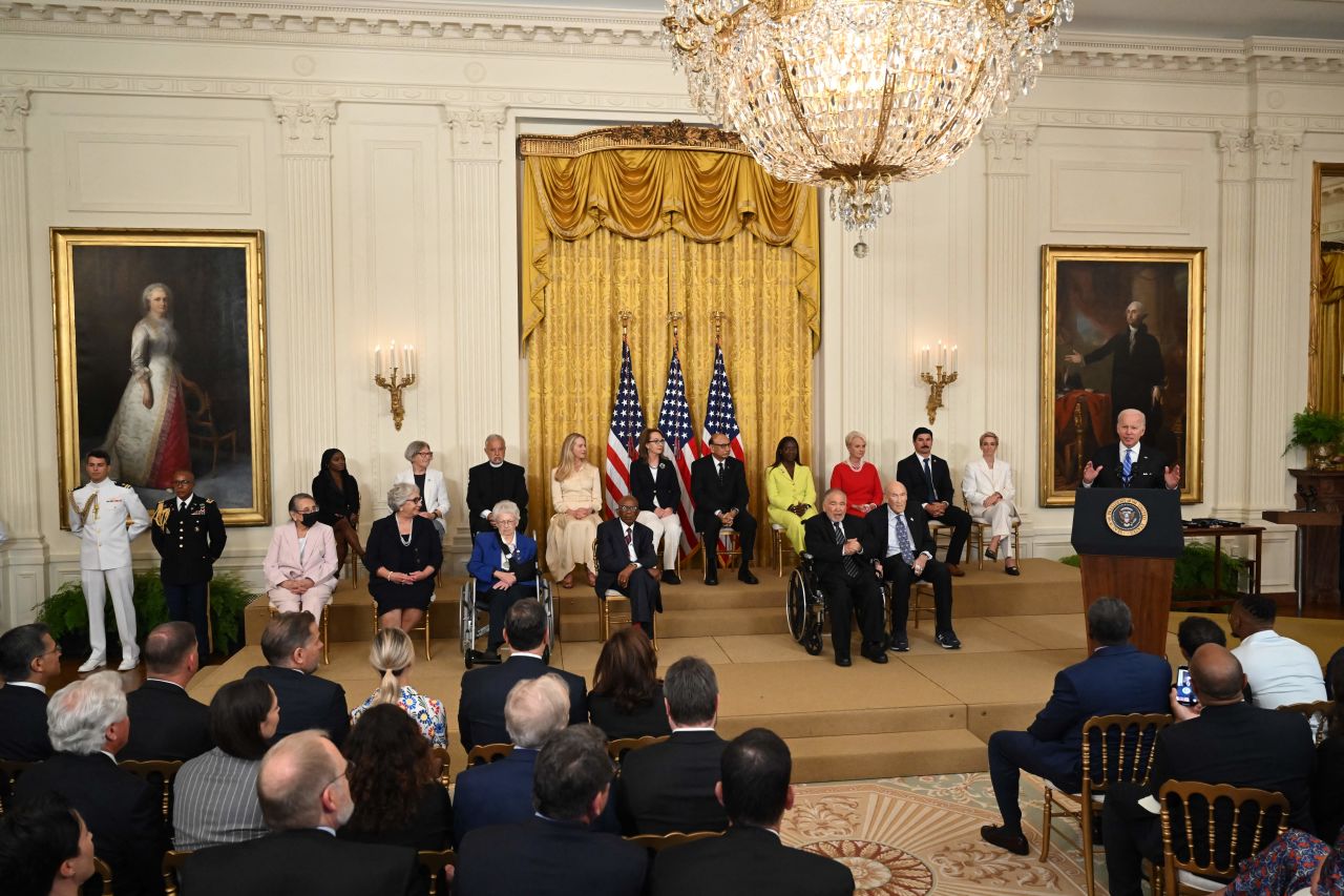 Live updates Presidential Medal of Freedom awardees include Simone