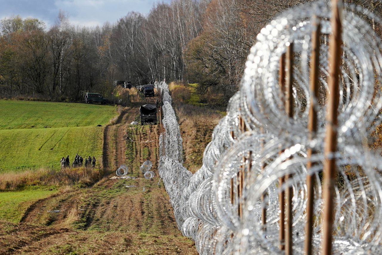 Soldiers build a razor wire fence on?Poland's border with Kaliningrad near Bolcie,?Poland, on?November 3.