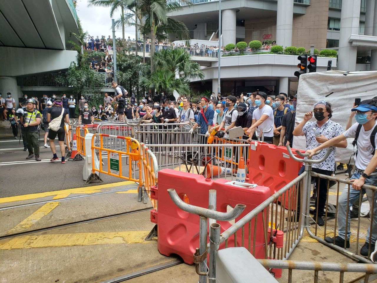 Protesters barricade Queensway road. 