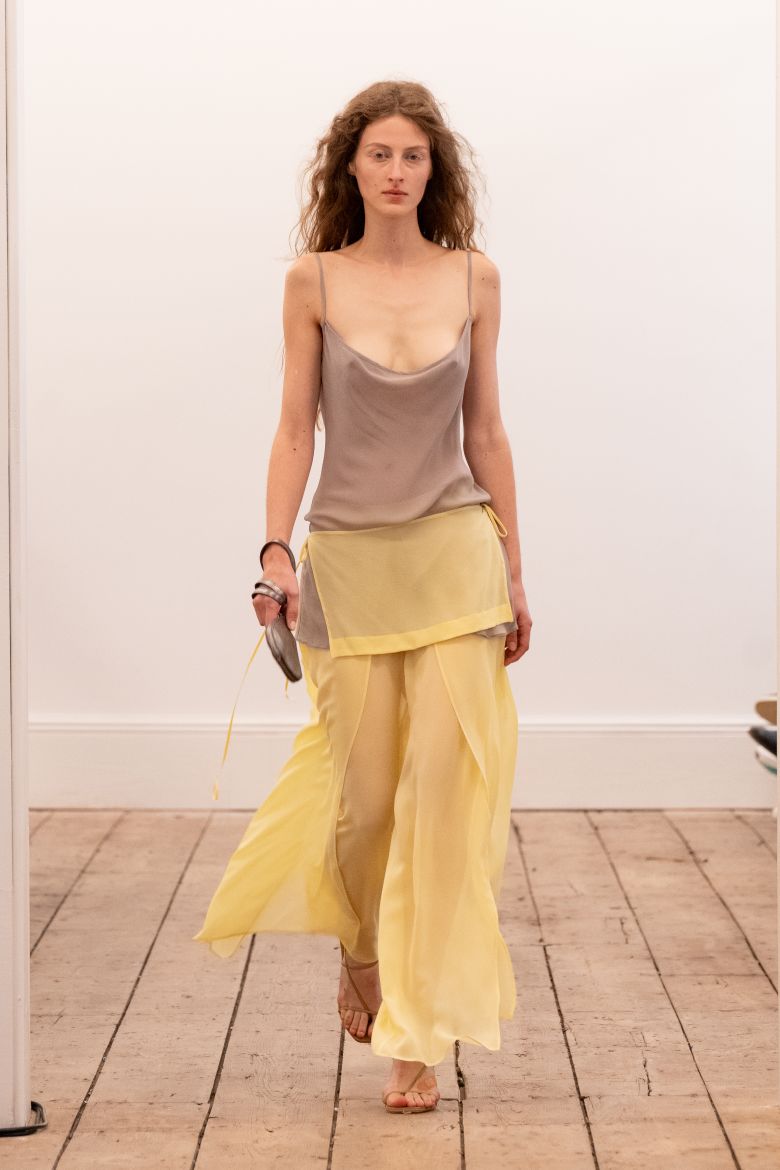 The collection featured mostly neutrals with bursts of warm hues.