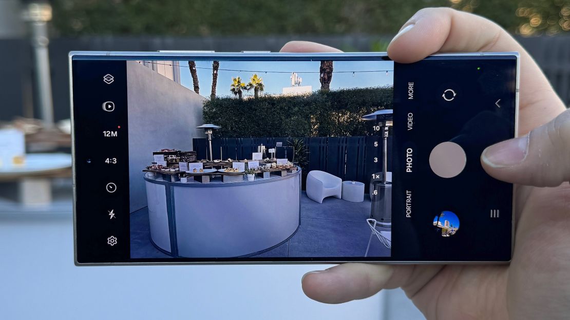 Le Samsung Galaxy S24 Ultra apparaît dans des images réelles