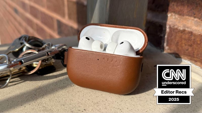 cnn.com - Mike Andronico - Our editors' favorite tech gadgets under $50 of 2025 | CNN Underscored