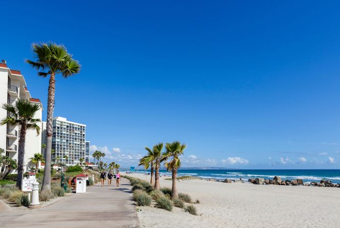 <strong>10. Coronado Beach, San Diego, California. </strong>The landmark Hotel del Coronado is part of this Southern California beach's storied past.