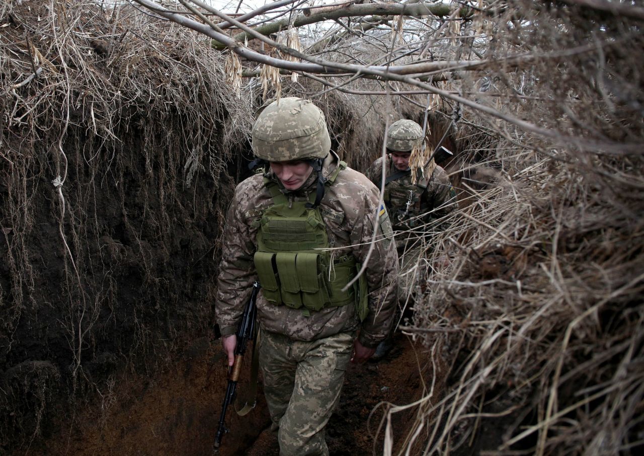 Members of the Ukrainian military forces on the front line with Russian-backed separatists, near Novolugansk, in the Donetsk region, on February 17. 