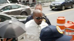 eeuu kanye aparece juicio diddy trax.00_02_32_05.Still002.jpg