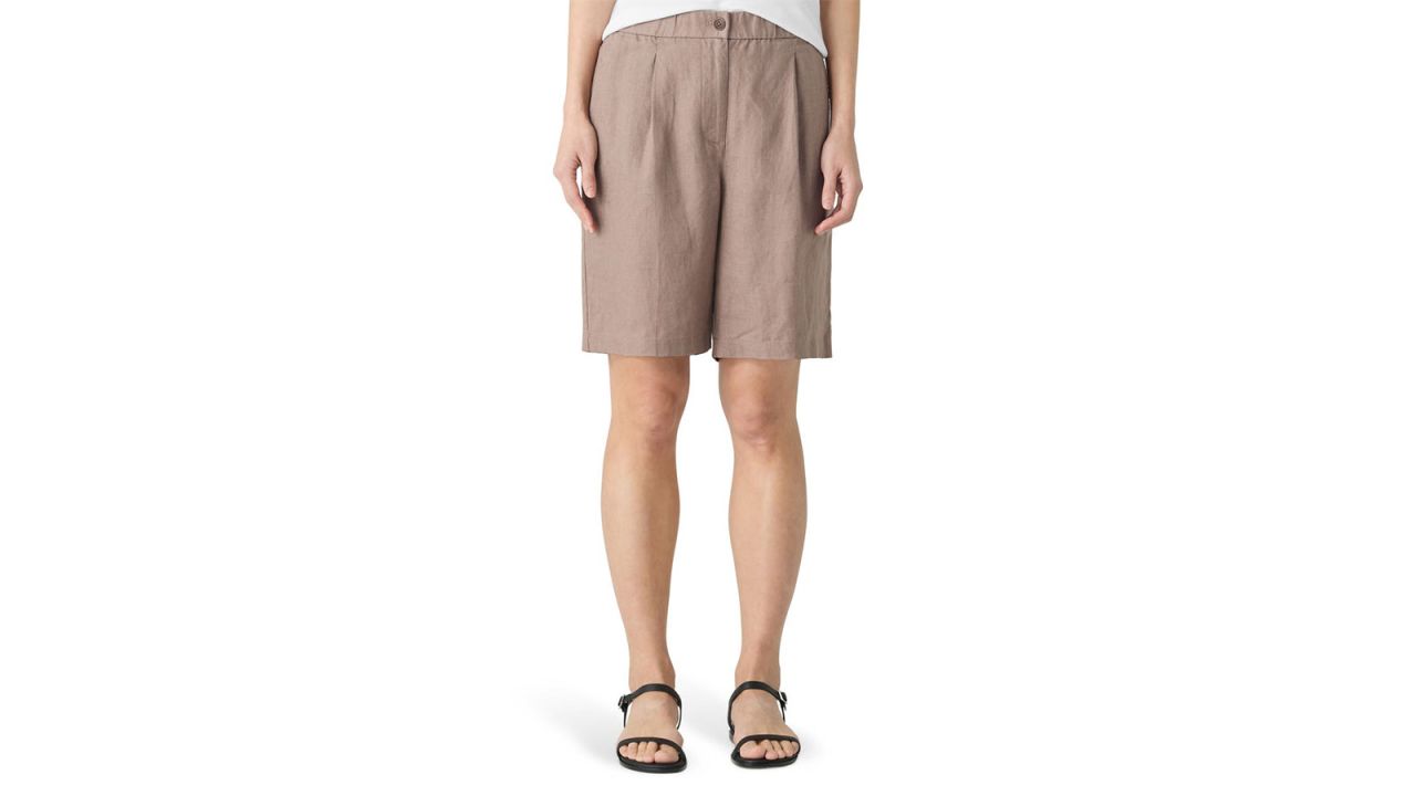 eileen fisher organic linen shorts in cocoa