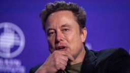 Elon Musk habla en la Conferencia Global del Instituto Milken el 6 de mayo de 2024 en Beverly Hills, California.