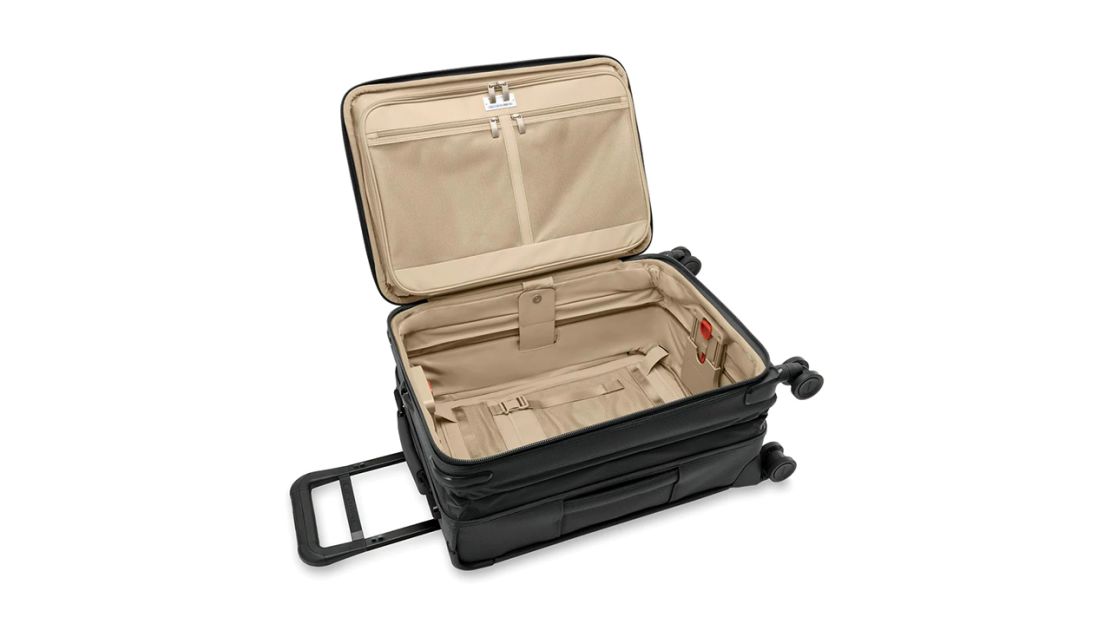 A photo of the interior of the Essential 22" Carry-On Expandable Spinner