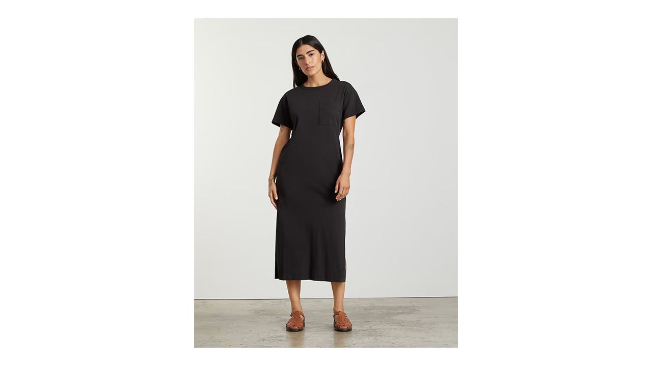 A photo of The Organic Weekend Maxi Dress from Everlane