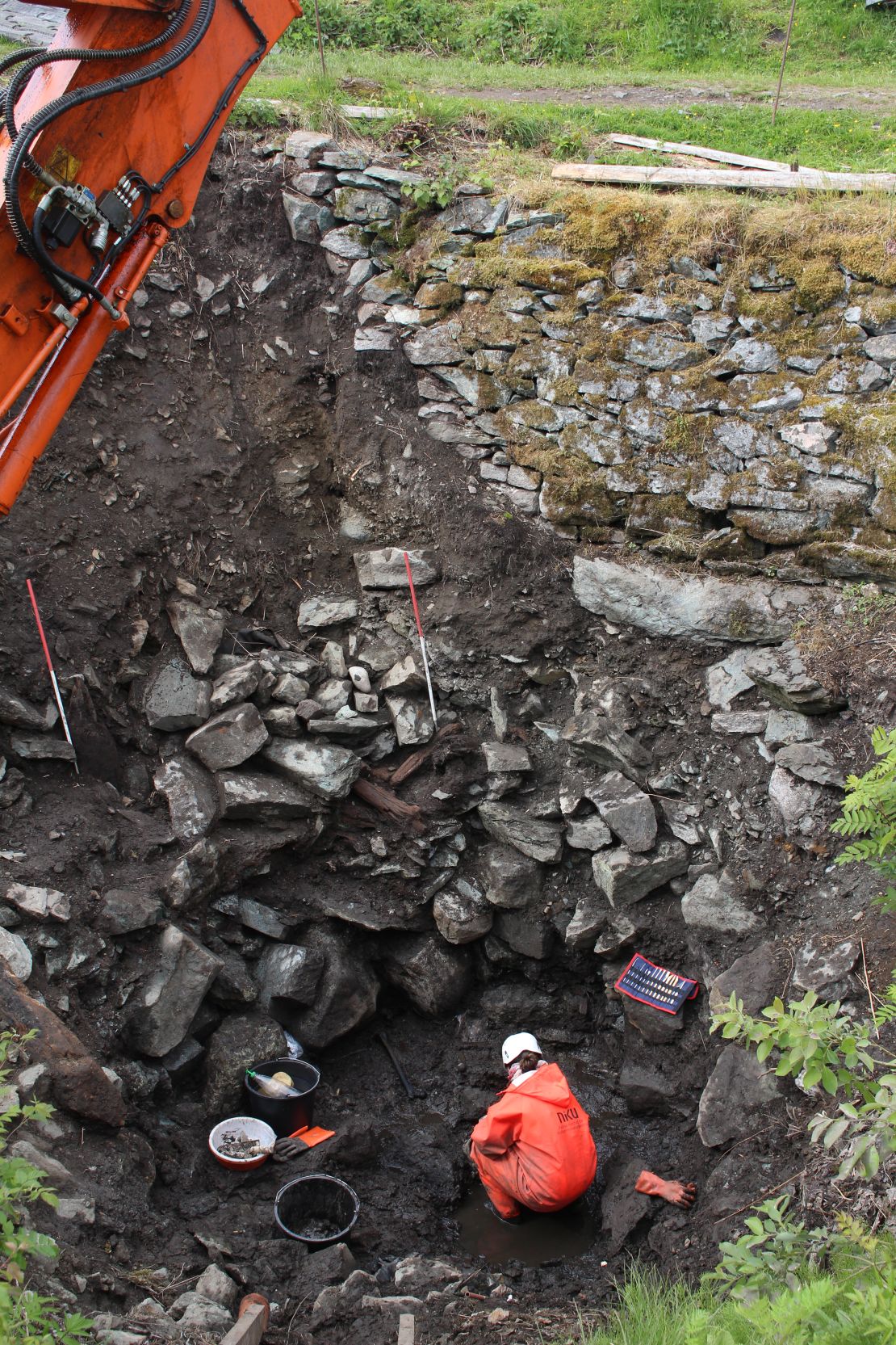 Excavations in 2014 and 2016 revealed more remains of Well-man, including his skull.