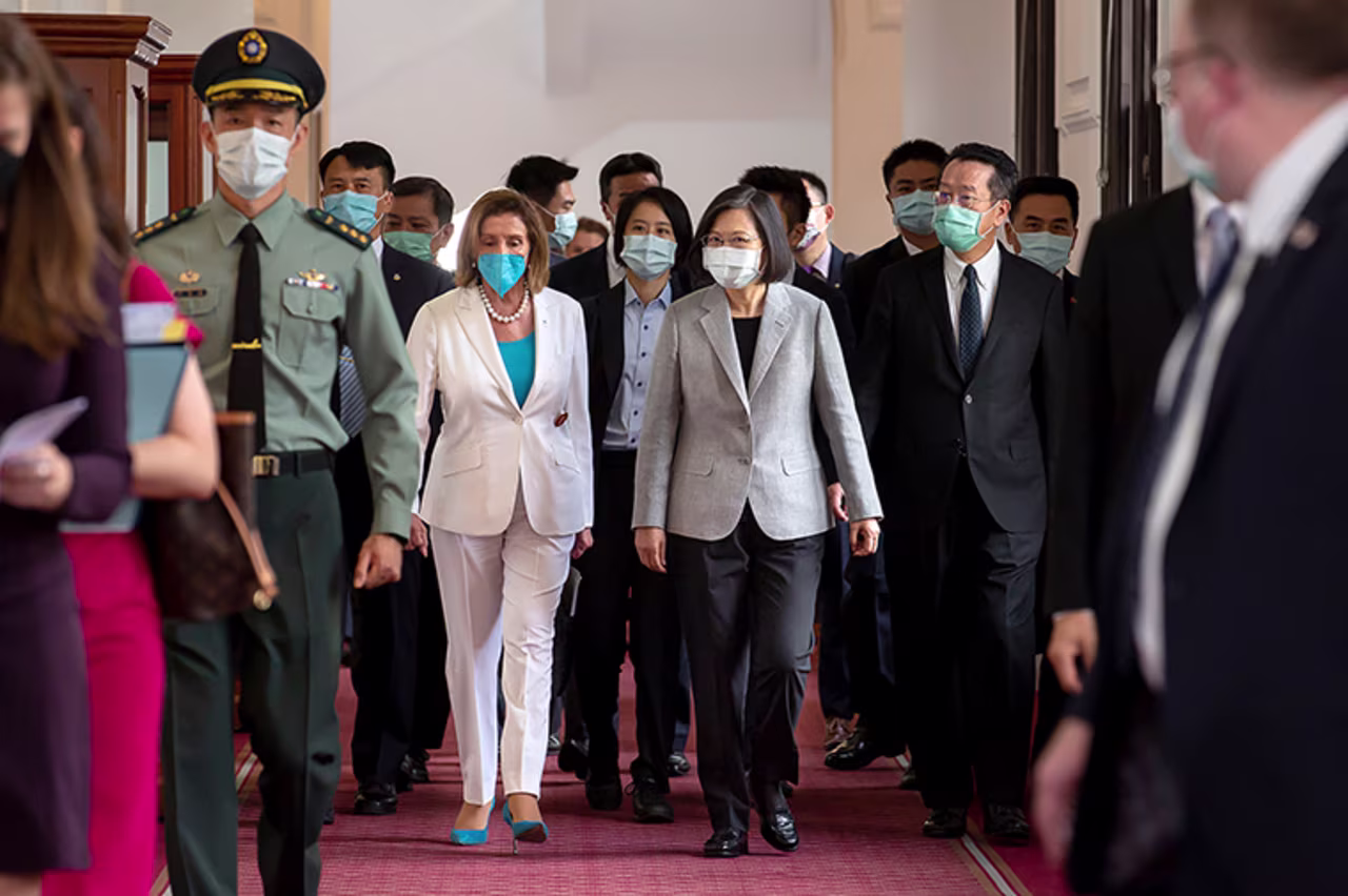 US House Speaker Nancy Pelosi, center left, and Taiwanese President President Tsai Ing-wen arrive for a meeting in Taipei, Taiwan, Wednesday, August 3.