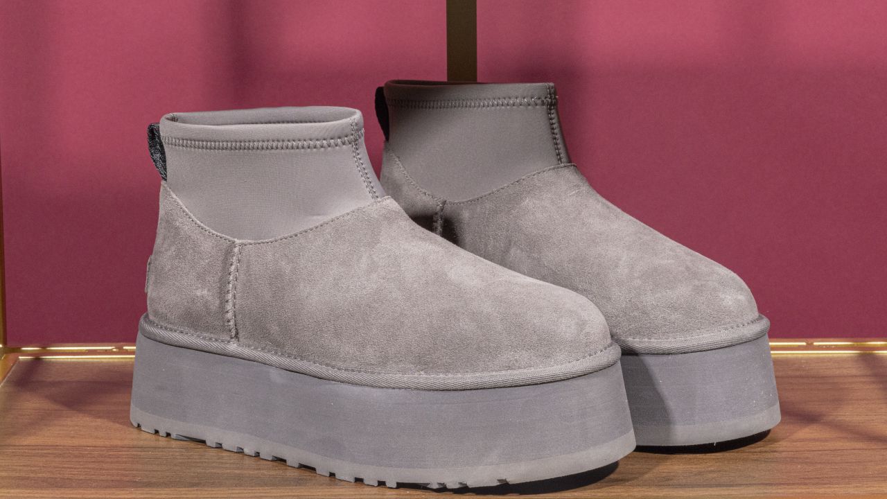 Ugg Women's Classic Mini Dipper