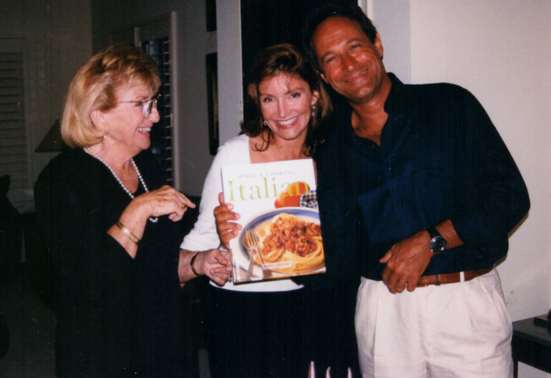 Catherine's mother, Mary Lee (left), was very encouraging of Catherine and Fausto's relationship.